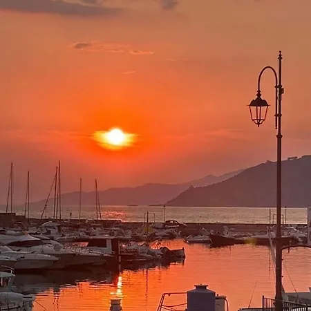 Villa Mareluna, Mare A Pochi Passi E Doppi Servizi