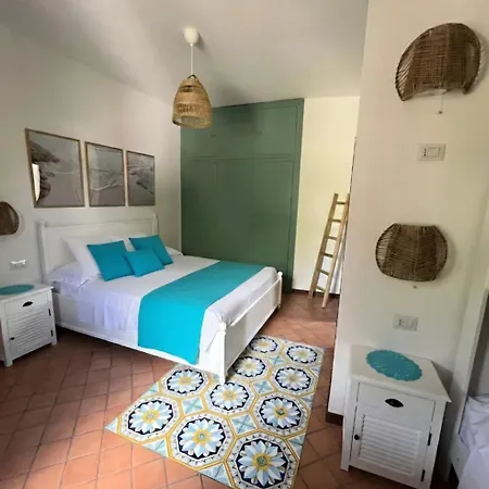Villa Mareluna, Mare A Pochi Passi E Doppi Servizi Pisciotta