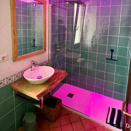 Mareluna Sea Within Walking Distance, Pool And Double Bathroom Vila