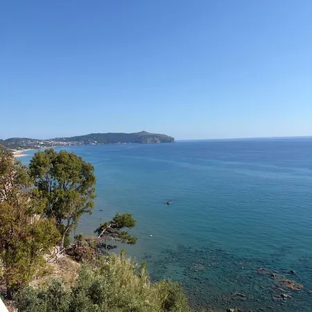 Mareluna Sea Within Walking Distance, Pool And Double Bathroom *